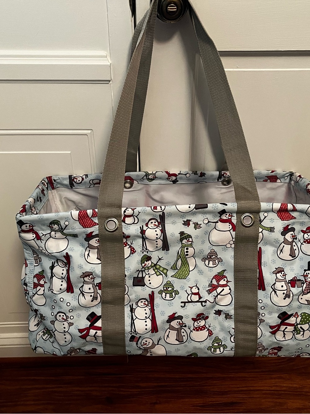 Thirty-one  Light Blue Snowman Print utility Tote with Gray Straps